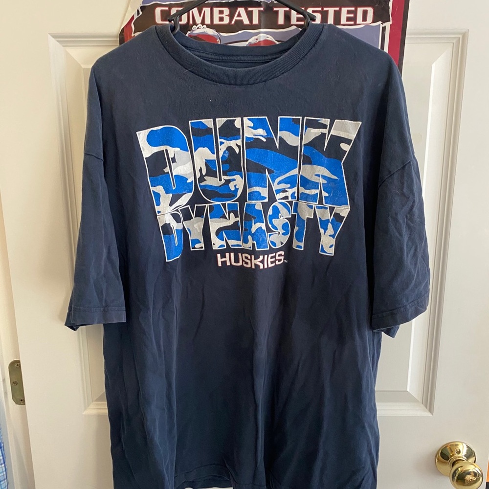 DUNK DYNASTY T-shirt